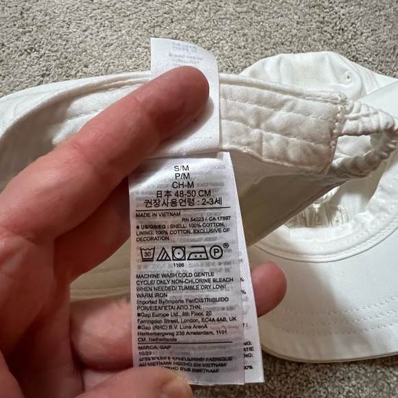 Gap Baby Toddler Baseball Hats (Size S/M, M/L) - Picture 9 of 10